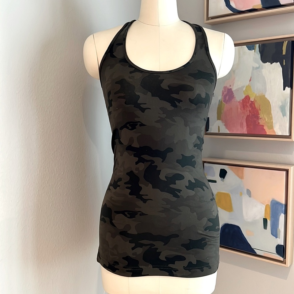 Lulu Lemon Camo Racerback Tank | Size 4